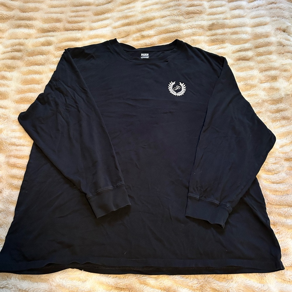 XXL VS PINK Black Long Sleeve Shirt